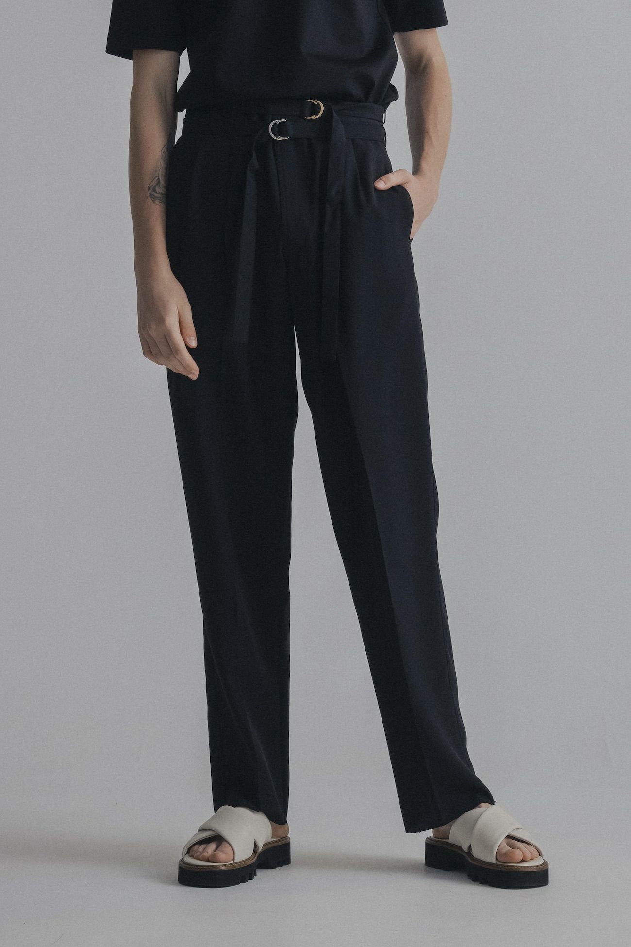 RY/PE TWILL DOUBLE BELT PANTS［BLACK］ | CINOH