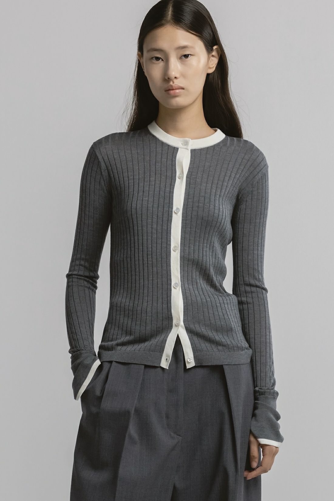 トップス INTERIM 22SS SILK 100% CARDIGAN GRAY 3 トップス INTERIM 22SS SILK 100% CARDIGAN GRAY 3 トップス INTERIM